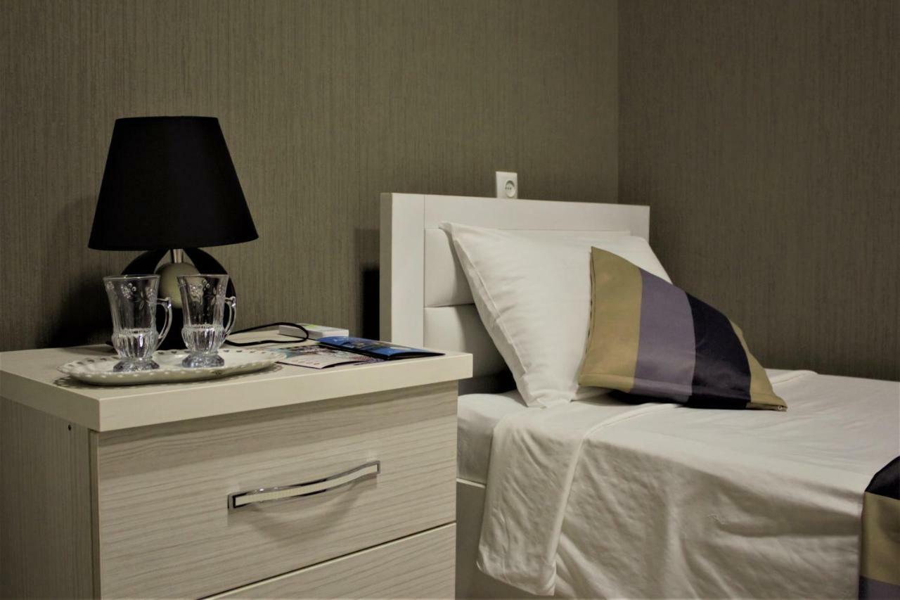 Twins Hotel Tiflis Dış mekan fotoğraf