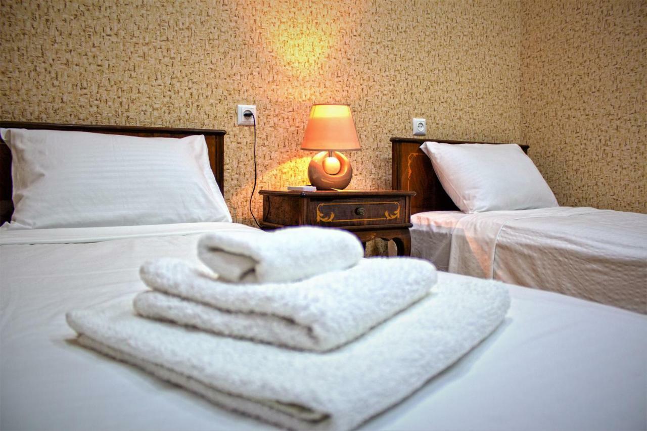 Twins Hotel Tiflis Dış mekan fotoğraf